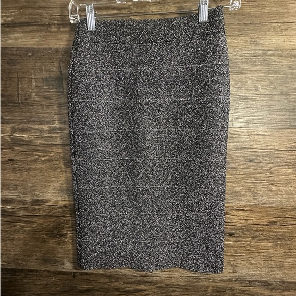 BCBGMaxAzria Silver Pencil Skirt Knee-Length Workwear - Picture 6 of 7